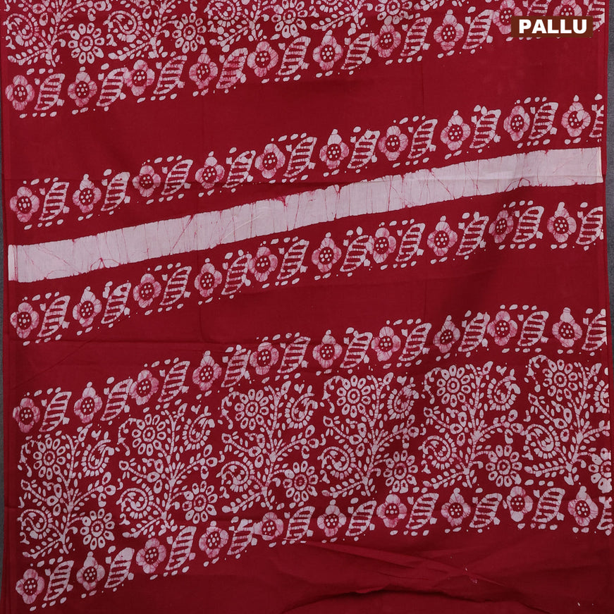 Jaipur cotton saree maroon and off white with batik prints in borderless style
