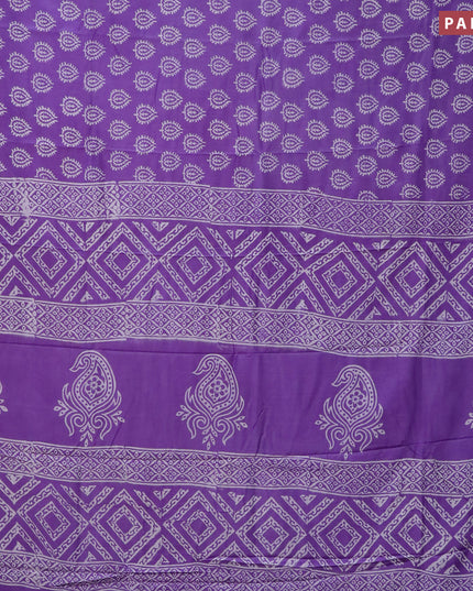 Pashmina silk saree lavender with butta prints and printed border