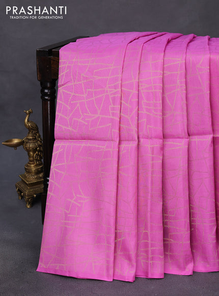 Kanchipuram soft silk saree light pink and dark green with allover zari woven brocade weaves in borderless style