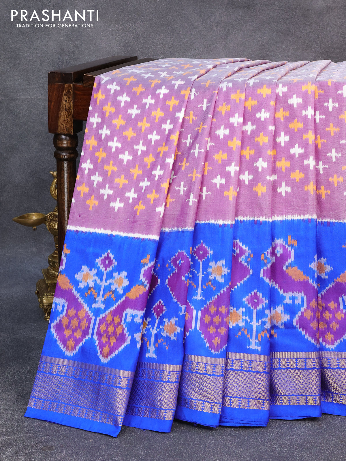 Buy Elegant Pochampally Ikat Handwoven Pure Silk Saree Online