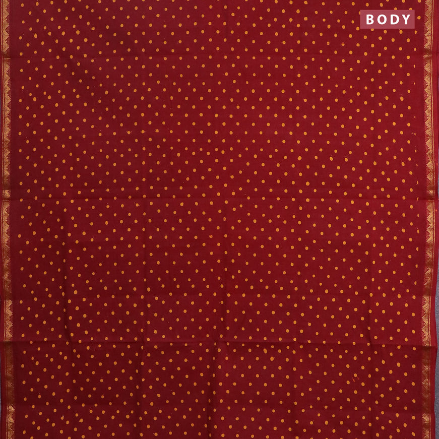 Sungudi cotton saree maroon with allover polka dots prints and zari woven border without blouse