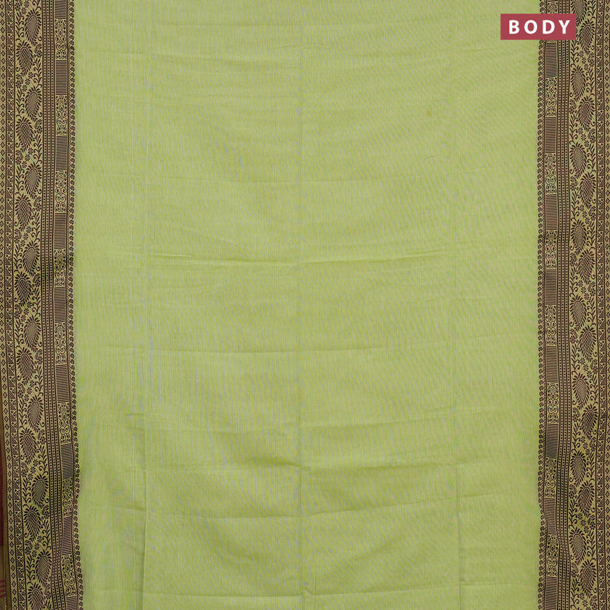 Bengal soft cotton saree light green and maroon with plain body and thread woven border