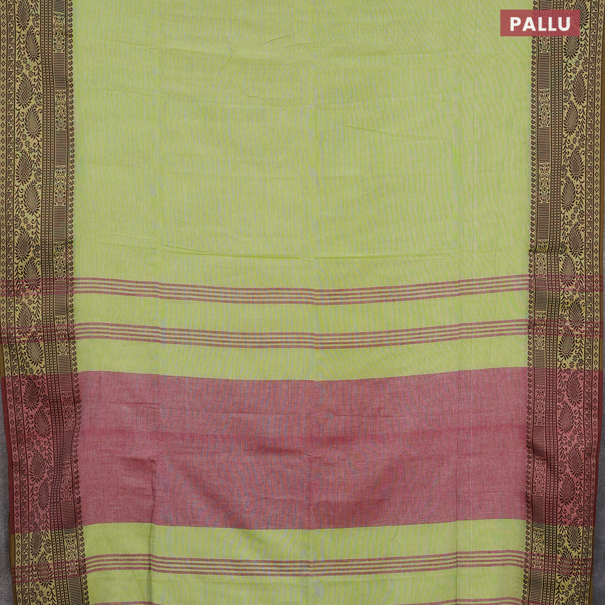 Bengal soft cotton saree light green and maroon with plain body and thread woven border