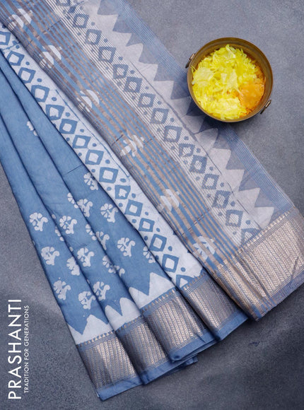 Semi gadwal saree grey and off white with floral batik butta prints and zari woven border