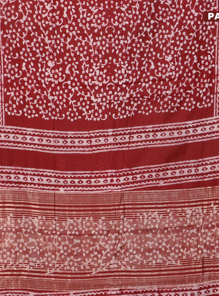 Semi gadwal saree maroon with allover batik prints and zari woven border