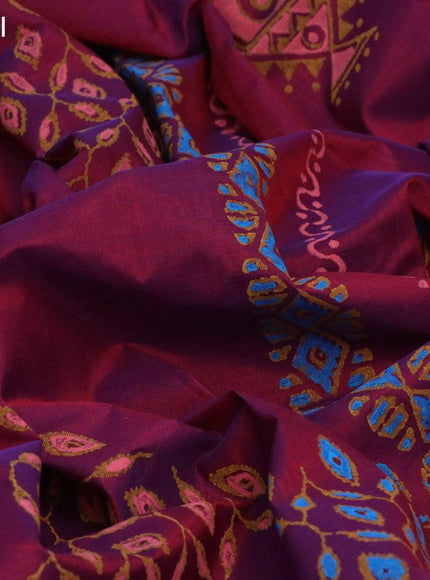 Silk cotton block printed saree dual shade of maroon and blue with allover butta prints and printed border