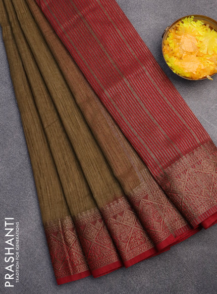 Banarasi semi matka saree chikku shade and red with plain body and antique zari border