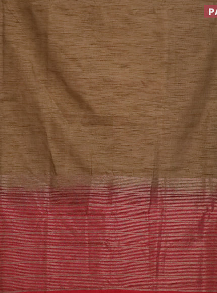 Banarasi semi matka saree chikku shade and red with plain body and antique zari border