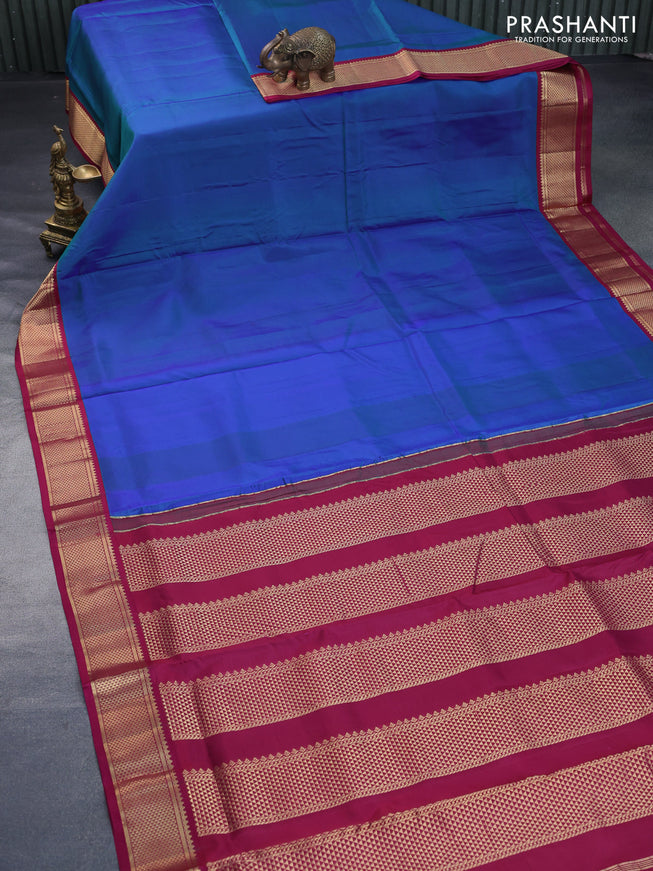 10 Yards silk saree dual shade of bluish green and dark magenta pink with plain body and zari woven korvai border