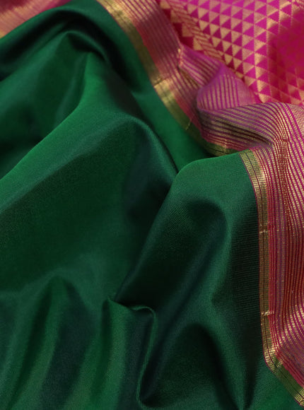 10 Yards silk saree green and pink with plain body and zari woven korvai border