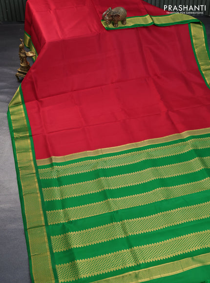 10 Yards silk saree maroon and green with plain body and zari woven korvai border