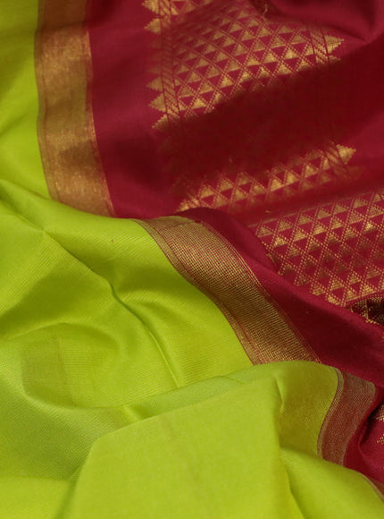 10 Yards silk saree lime green and maroon with plain body and zari woven korvai border