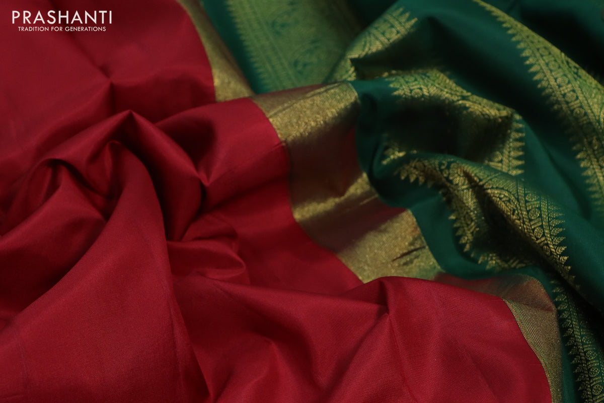 10 Yards silk saree maroon and green with plain body and annam design zari woven korvai border