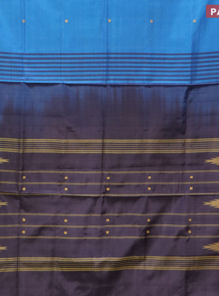 Banana pith saree cs blue and deep jamun shade with thread woven buttas in borderless style