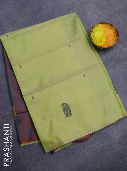 Banana pith saree pista green and dual shade of bluish maroon with thread woven buttas in borderless style