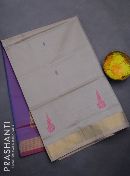 Banana pith saree beige and dual shade of bluish maroon with thread woven buttas and zari woven border