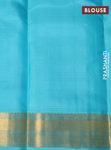 Pure kanchipuram silk saree blue and teal blue with allover checked pattern and zari woven korvai border