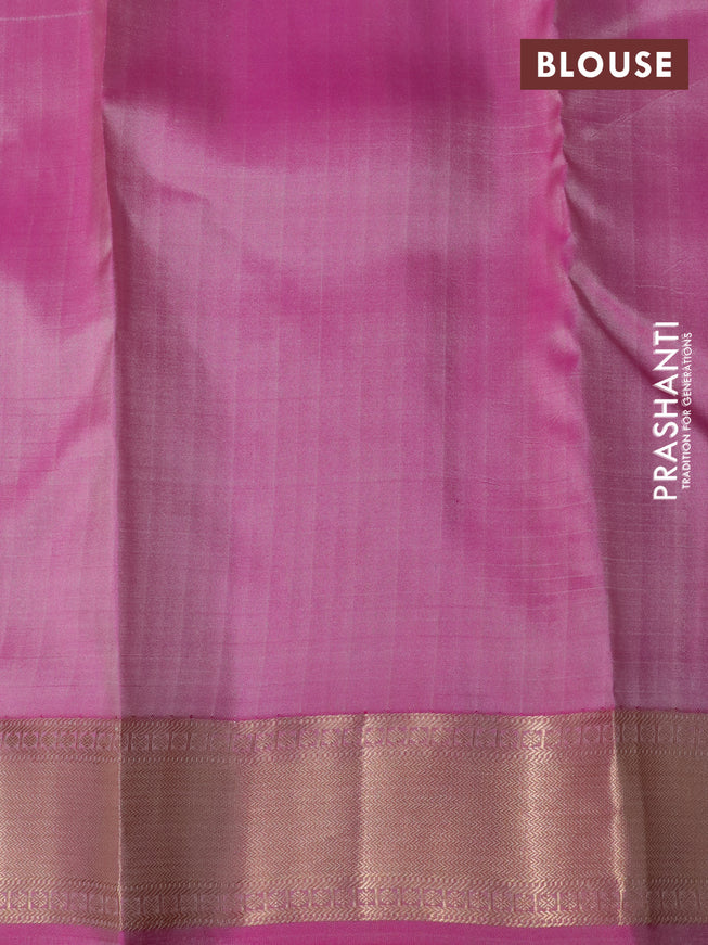 Pure kanchipuram silk saree cream and dual shade of pink with allover checked pattern and zari woven border