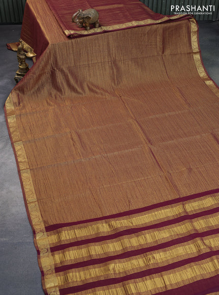 Crushed tissue saree dual shade of maroon with plain body and paisley zari woven border