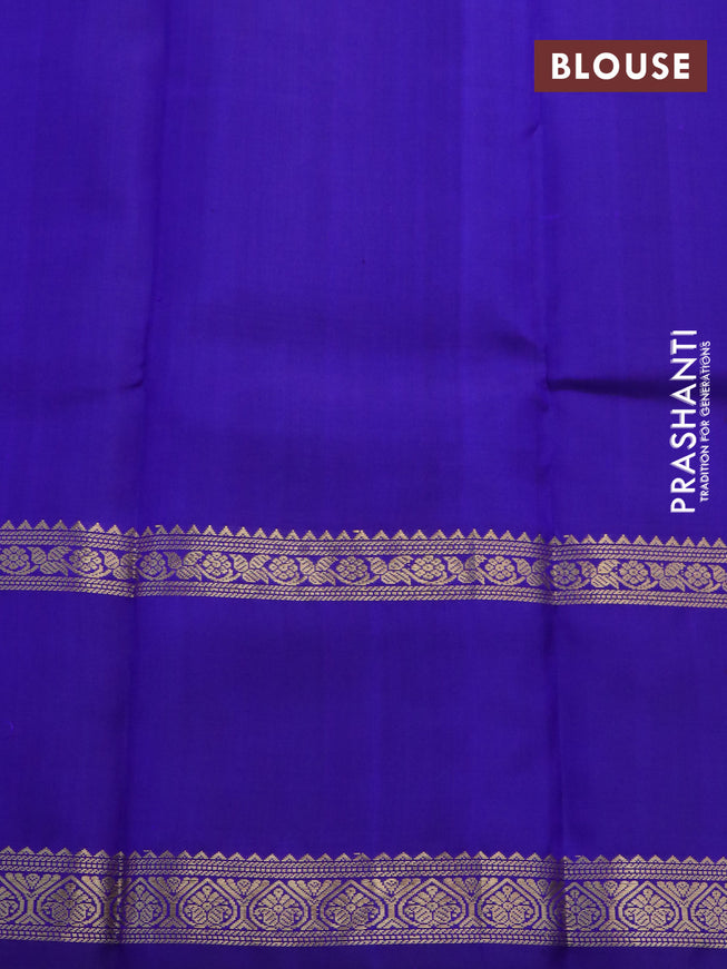 Pure kanchipuram silk saree blue with allover zari checked pattern and rettapet zari woven border