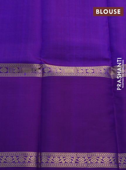 Pure kanchipuram silk saree cs blue and violet with allover thread woven checked pattern & buttas and rettapet zari woven border