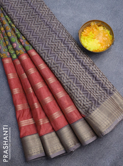 Semi crepe saree grey and red shade with kalamkari prints and long zari woven simple border