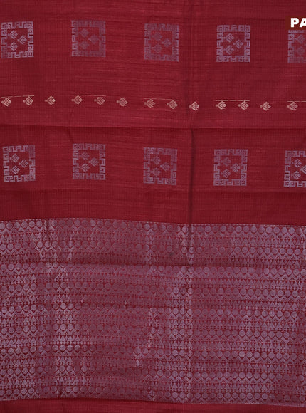 Matka tussar saree maroon with silver zari woven buttas and piping border