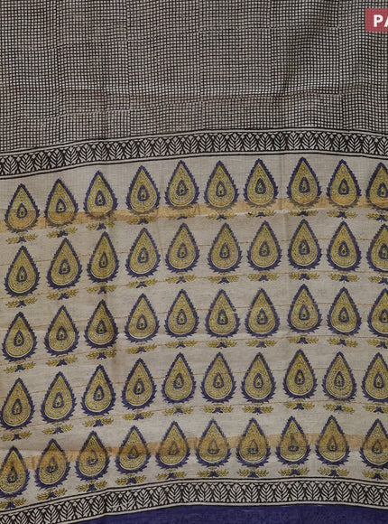 Chanderi bagru saree beige and blue with allover checked pattern and maheshwari border