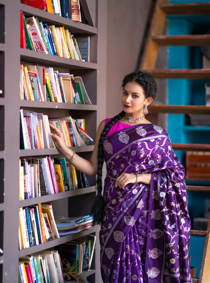 Banarasi poona silk saree violet and pink with thread & silver zari weaves in borderless style