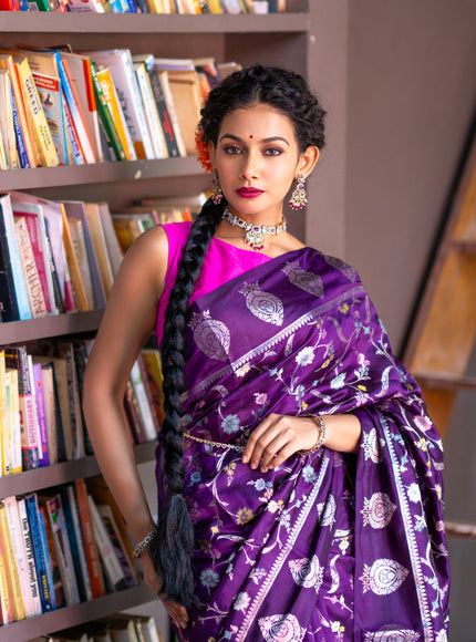 Banarasi poona silk saree violet and pink with thread & silver zari weaves in borderless style