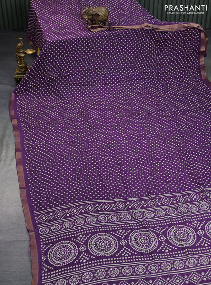 Semi georgette saree violet with allover bandhani prints and zari woven border