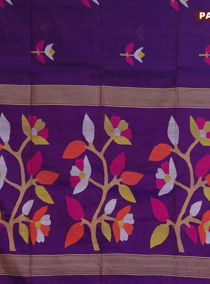 Jamdhani silk cotton saree dual shade of bluish maroon with thread woven floral buttas and zari woven border