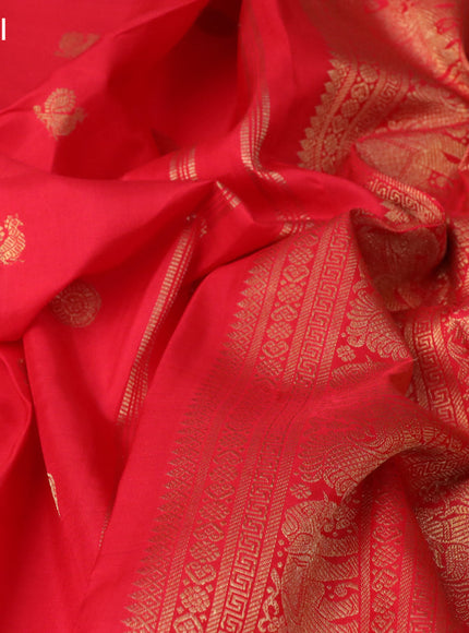 Pure kanchipuram silk saree red and green with annam & rudhraksha zari woven buttas and annam zari woven border