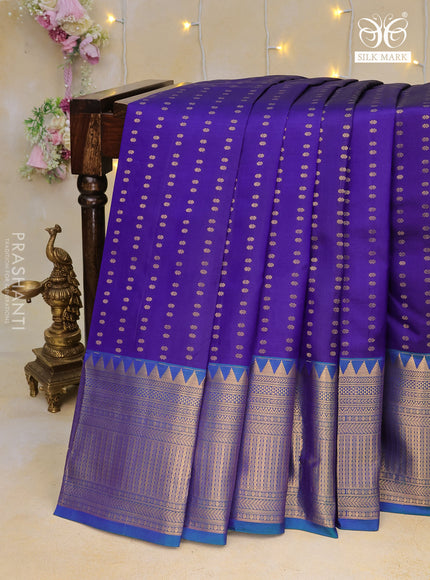 Pure kanchipuram silk saree blue and dual shade of teal blue with zari woven buttas and zari woven border