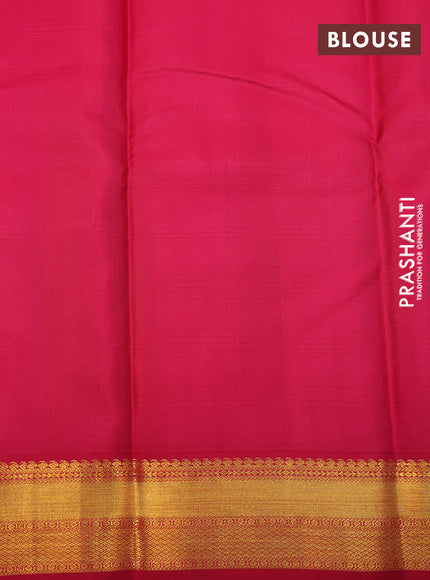 Pure kanchipuram silk saree pastel grey and pink with allover checked pattern and zari woven korvai border