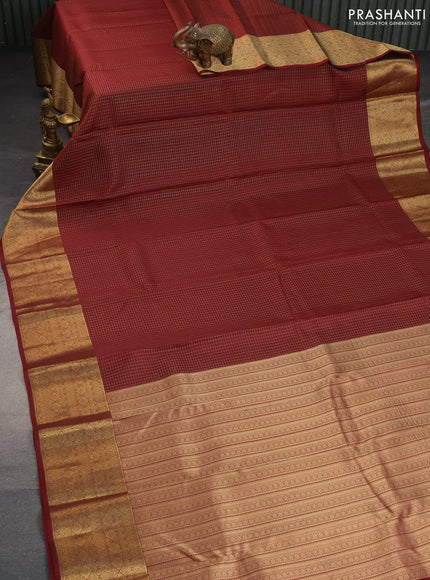 Pure kanchipuram silk saree maroon with allover zari checked pattern and zari woven border