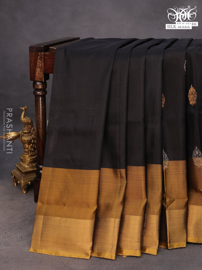 Pure uppada silk saree black and mehendi green with silver & gold zari woven buttas and zari woven border