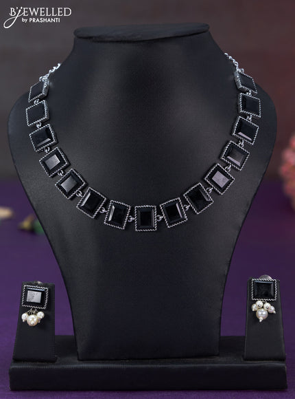 Oxidised necklace with black stones