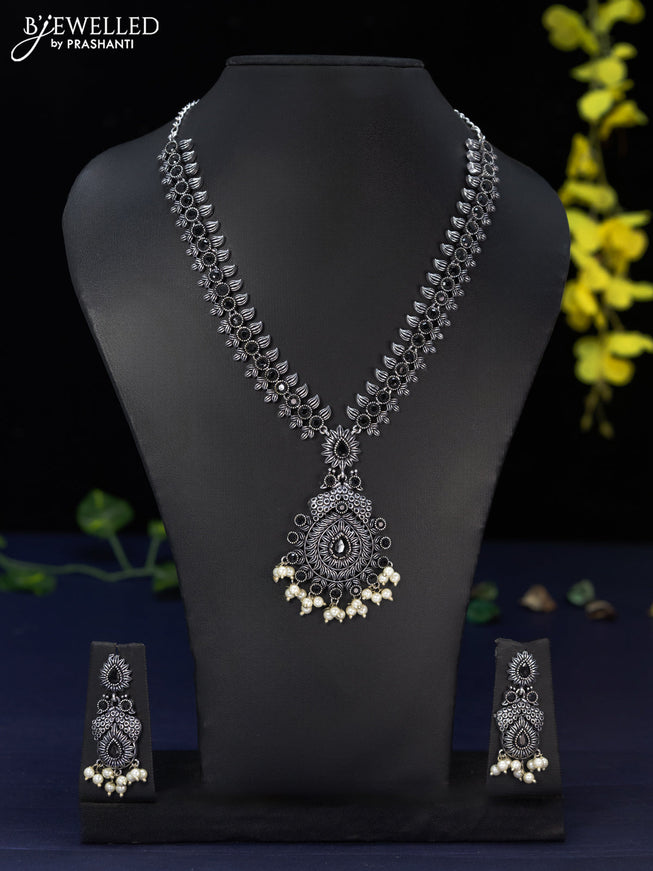 Oxidised haaram with black stones and pearl hangings