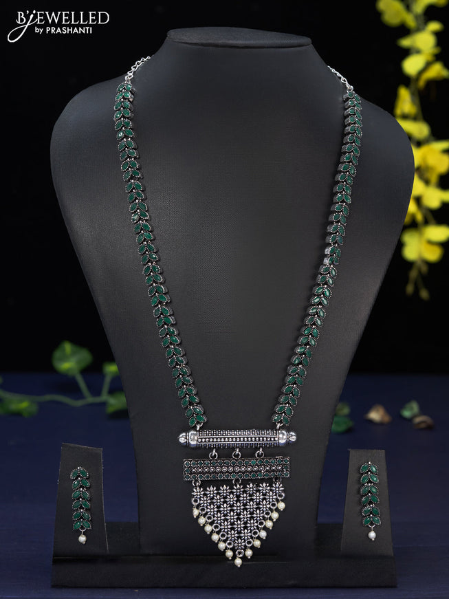 Oxidised haaram leaf design with emerald stones and pearl hangings