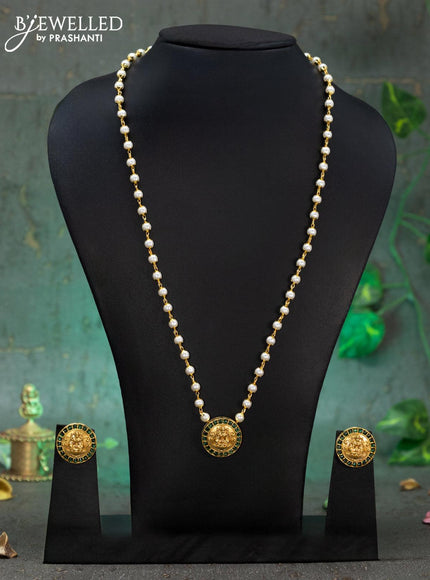 Pearl necklace emerald stones with lakshmi pendant