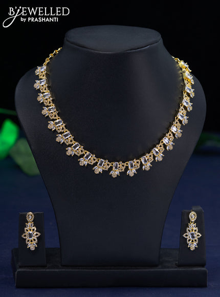 Zircon necklace with cz stones in gold finish