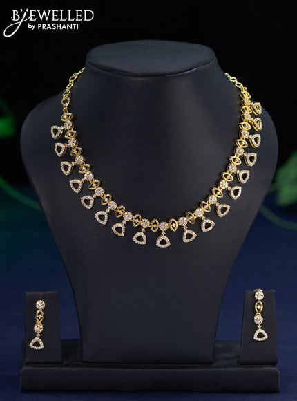 Zircon necklace with cz stones in gold finish