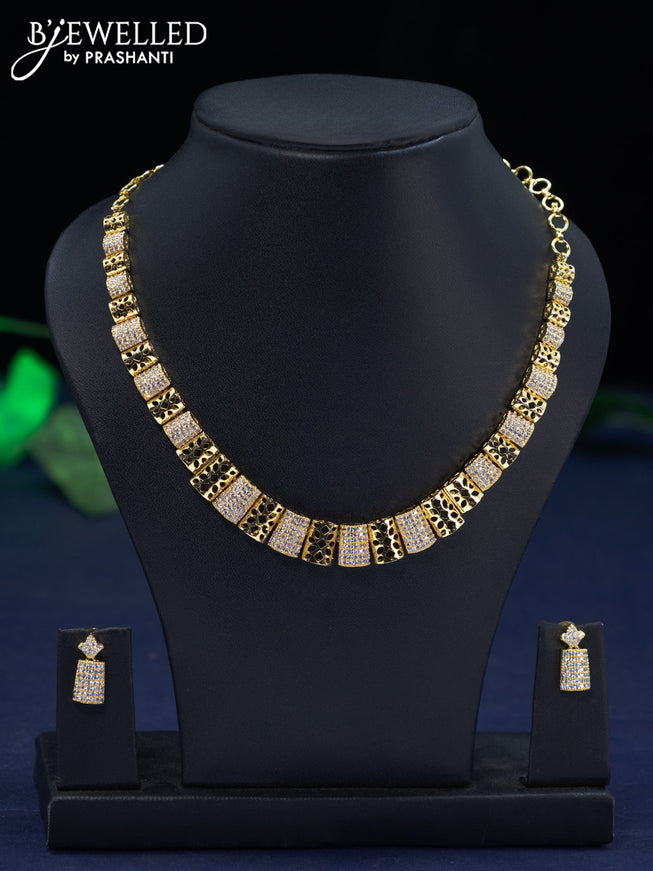 Zircon necklace with cz stones in gold finish