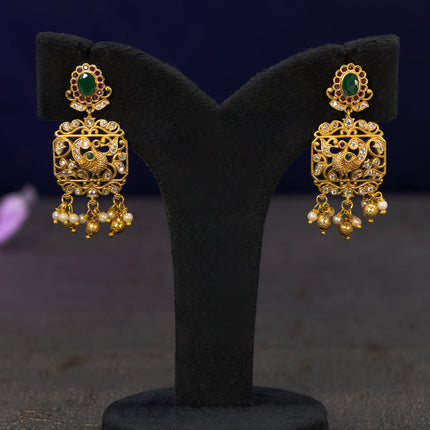 Collection image for: Antique Earring