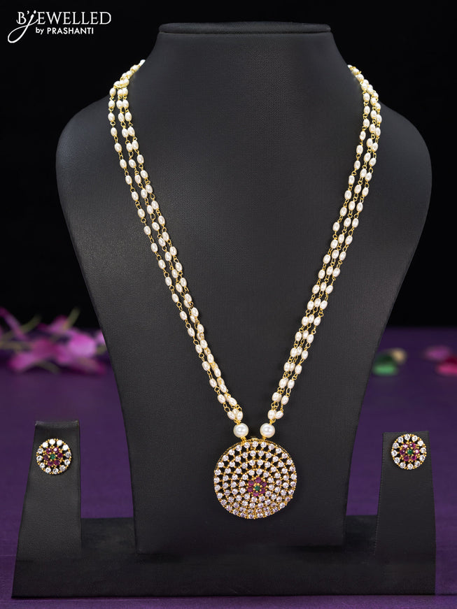 Pearl necklace with kemp and cz stones