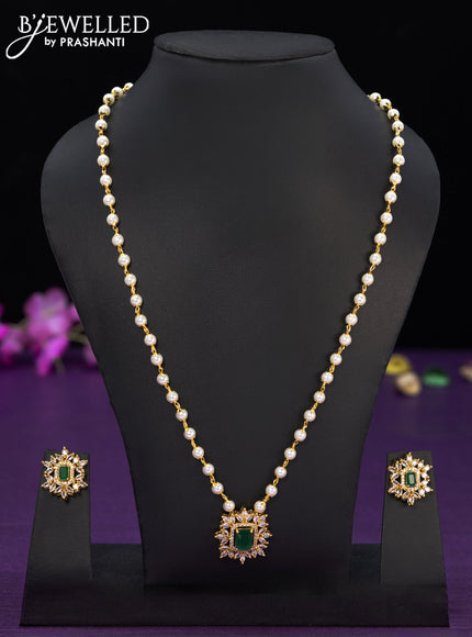 Pearl necklace with emerald and cz stones