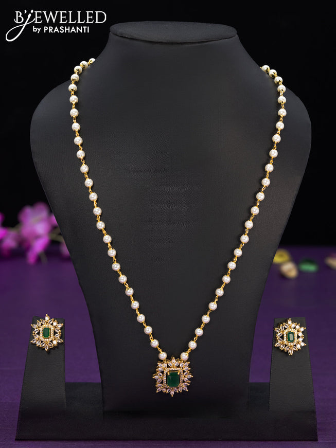 Pearl necklace with emerald and cz stones