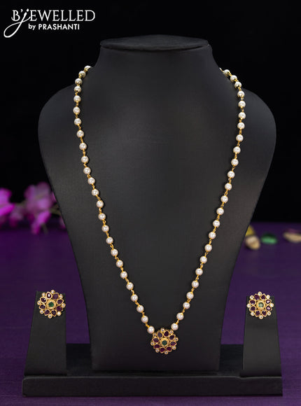 Pearl necklace with kemp and cz stones