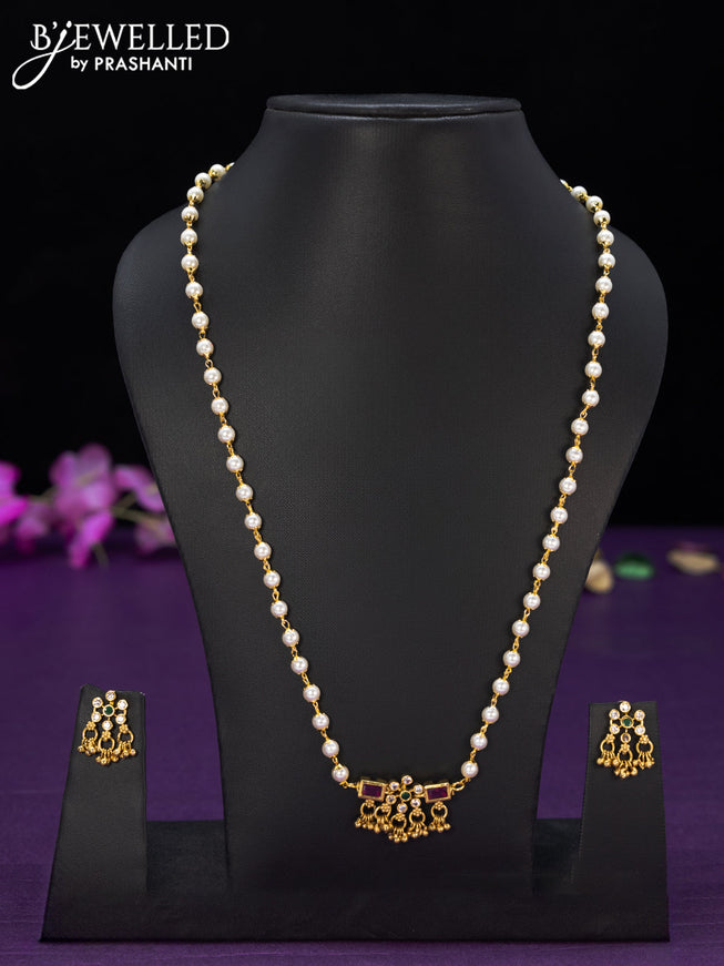 Pearl necklace with kemp & cz stones and pearl hangings